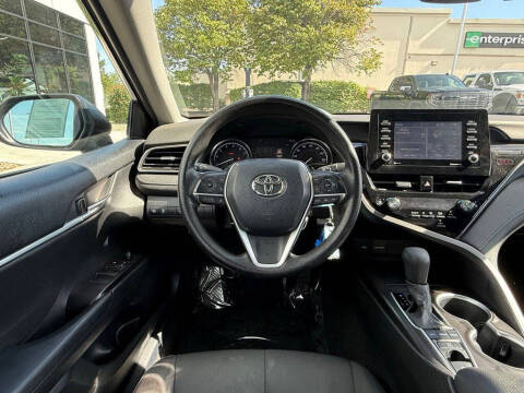 2022 Toyota Camry LE