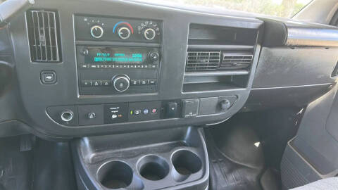 2023 Chevrolet Express 3500