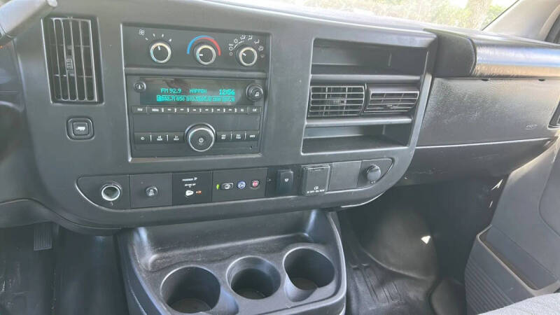 2023 Chevrolet Express 3500