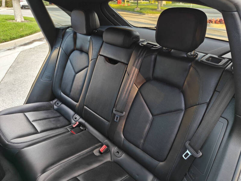 2016 Porsche Macan S