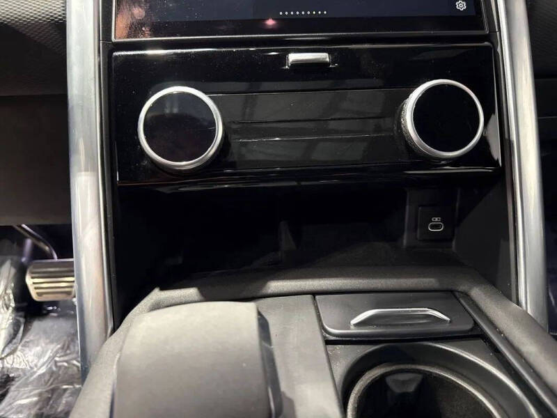 2022 Land Rover Discovery P360 S R-Dynamic