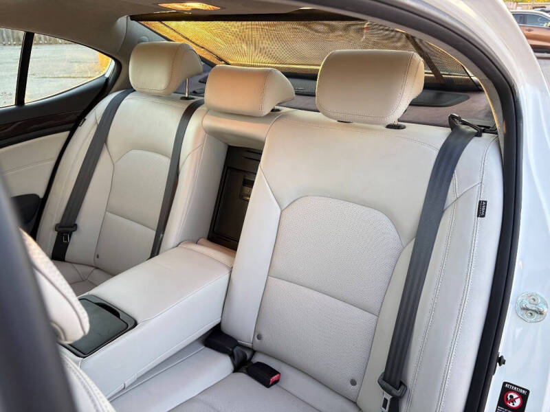 2014 Kia Cadenza Premium