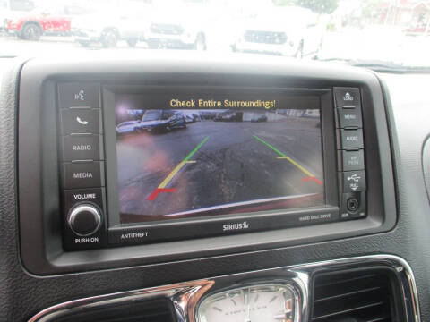 2013 Chrysler Town and Country Touring