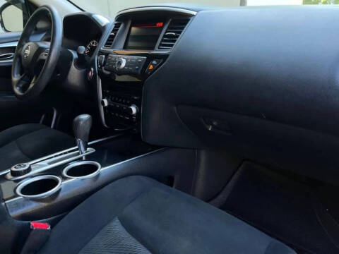 2016 Nissan Pathfinder