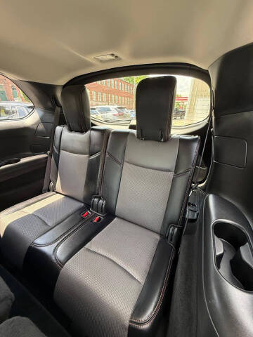 2019 Nissan Pathfinder SV