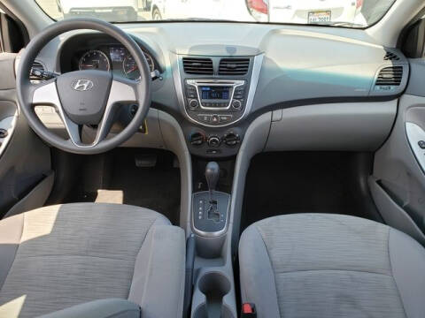 2016 Hyundai Accent SE