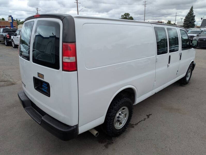 2016 Chevrolet Express 3500