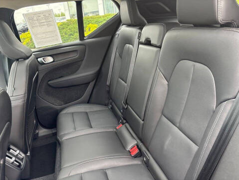 2026 Volvo XC40 B5 Plus