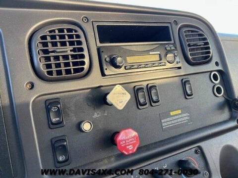 2014 Freightliner M2 106