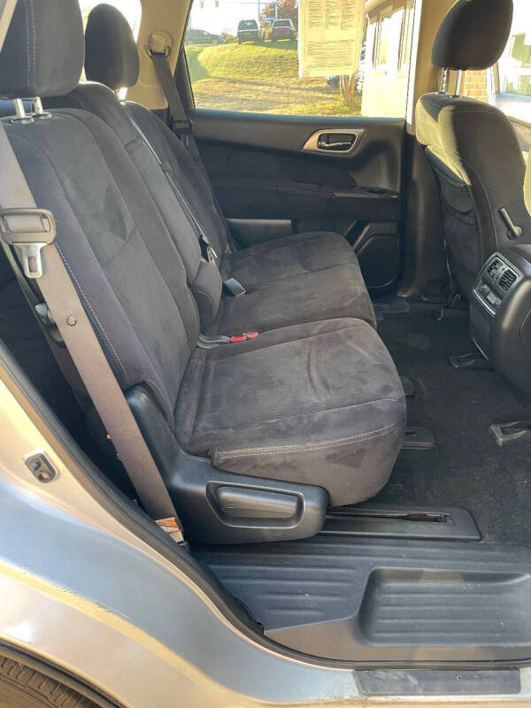 2013 Nissan Pathfinder SV