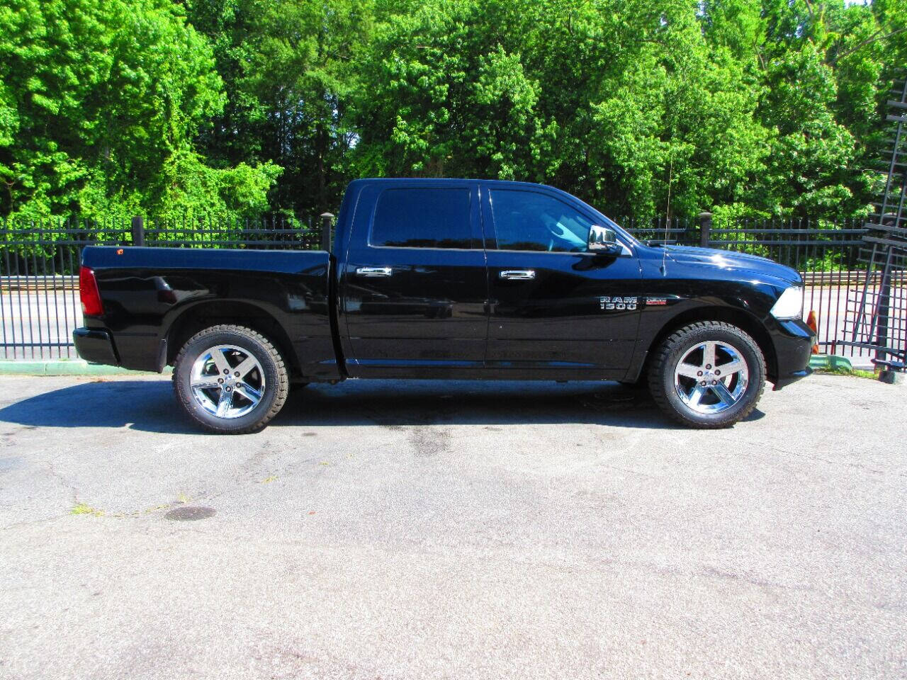 Black 2015 Ram 1500 Express 4x2 Express 4dr Crew Cab 5.5 ft. SB Pickup 2