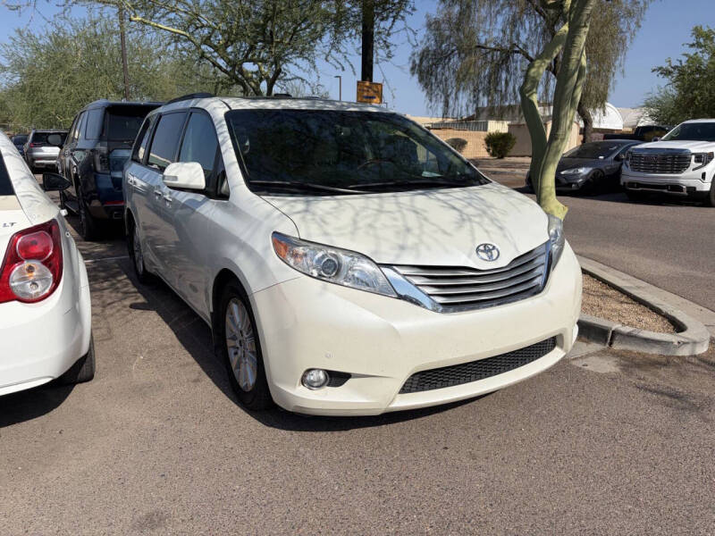 2013 Toyota Sienna Limited 7-Passenger