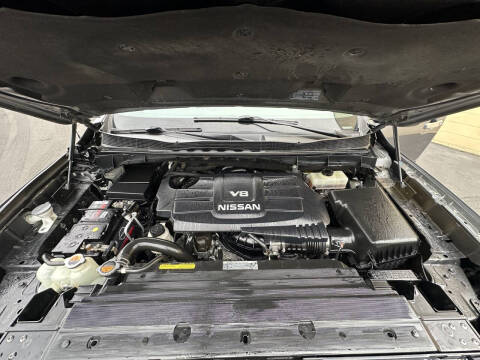 2017 Nissan Titan SV