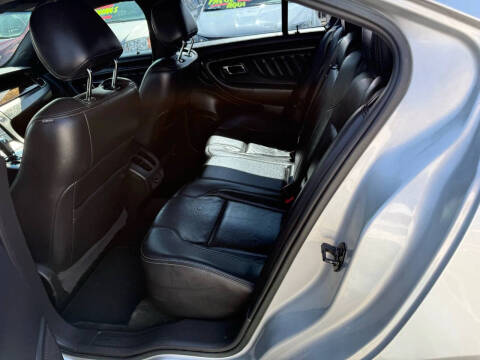 2016 Ford Taurus Limited