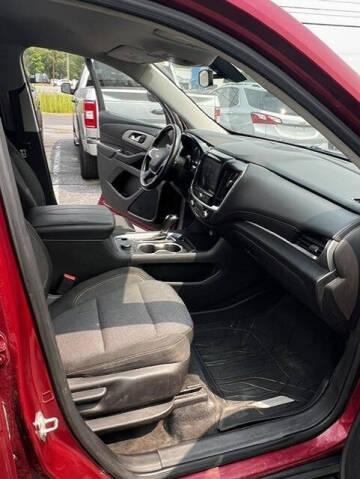 2018 Chevrolet Traverse LT Cloth