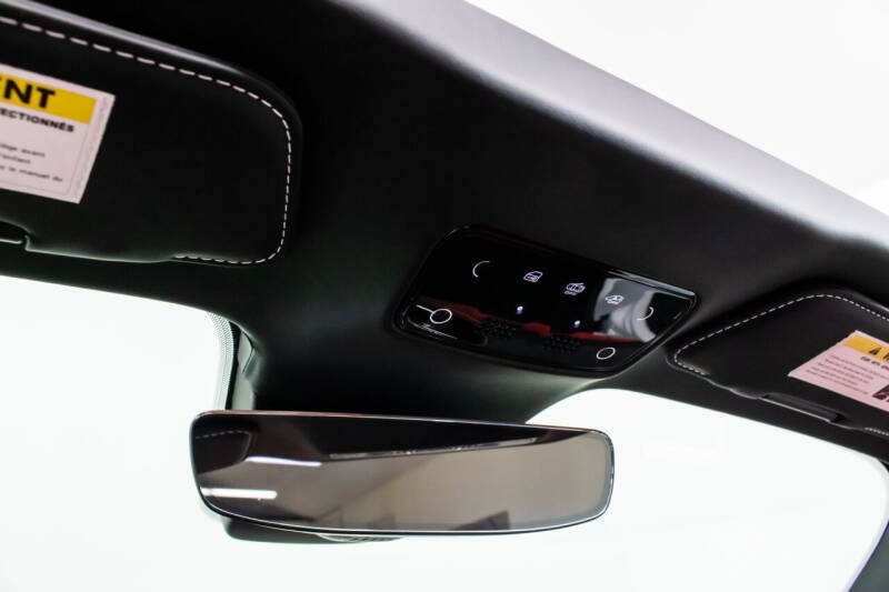 2023 Ferrari SF90 Spider