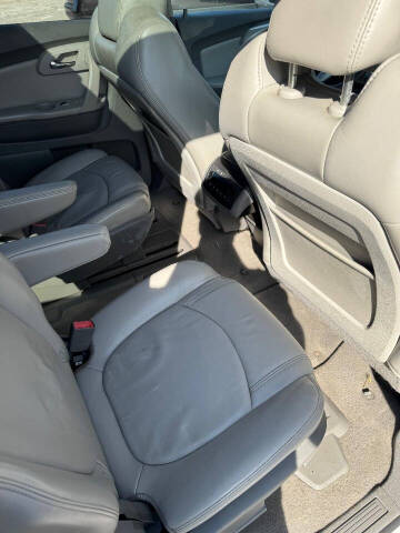 2011 Chevrolet Traverse LT