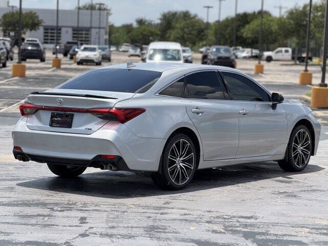 2019 Toyota Avalon XSE