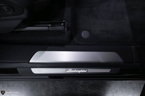 2023 Lamborghini Urus S