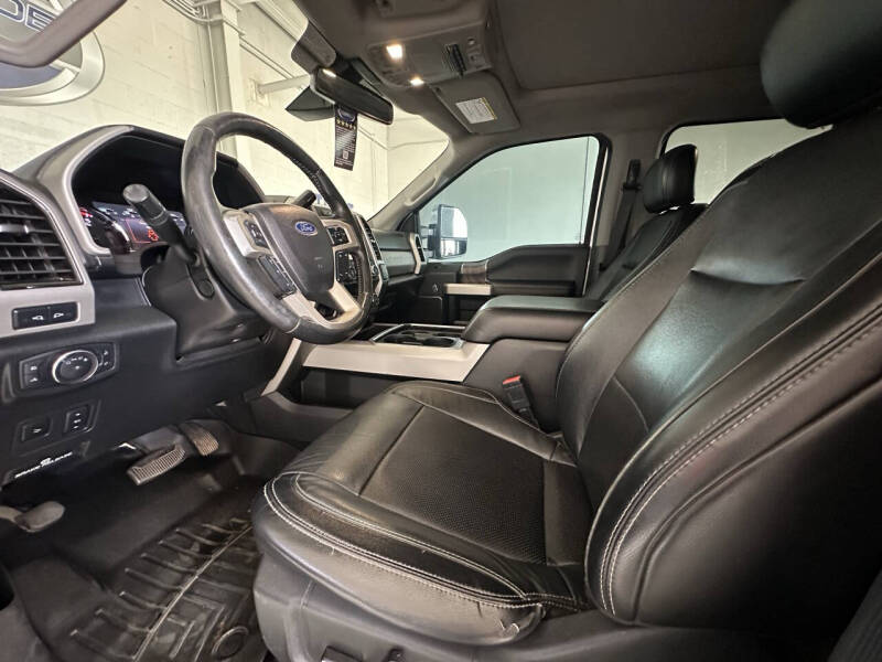 2019 Ford F-350 Super Duty Lariat