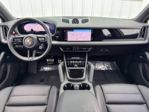 2024 Porsche Cayenne S E-Hybrid