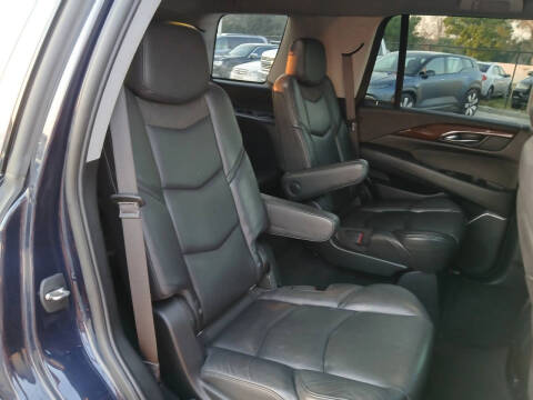2019 Cadillac Escalade Standard