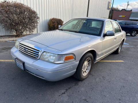 1998 Ford Crown Victoria for sale at DAVENPORT MOTOR COMPANY in Davenport WA