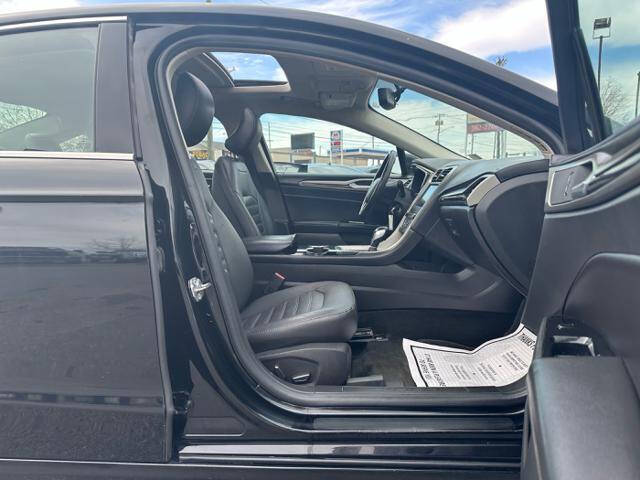 2016 Ford Fusion SE