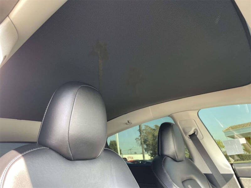 2024 Tesla Model Y Performance