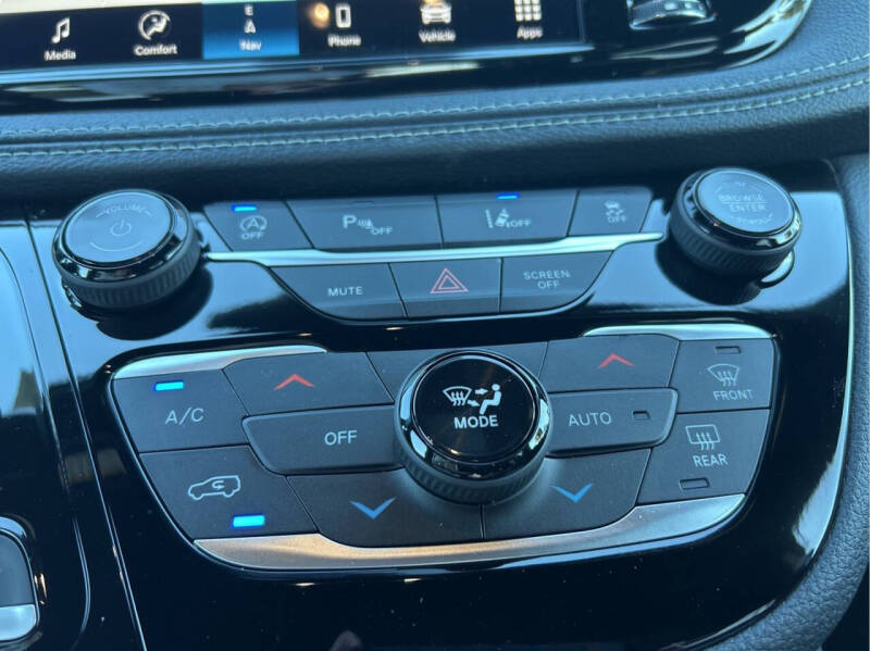 2026 Chrysler Pacifica Limited