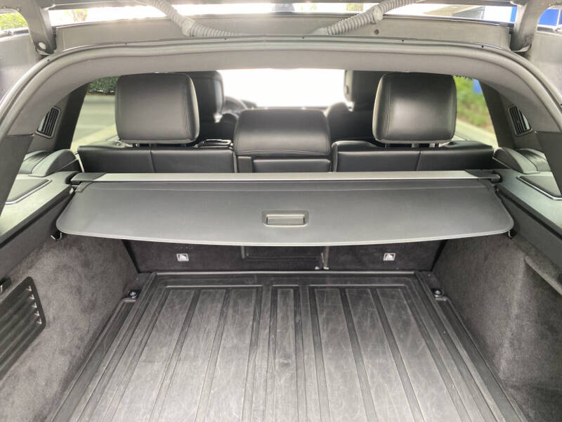 2021 Land Rover Range Rover Sport HSE Silver Edition