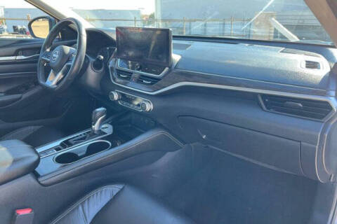 2023 Nissan Altima 2.5 SL