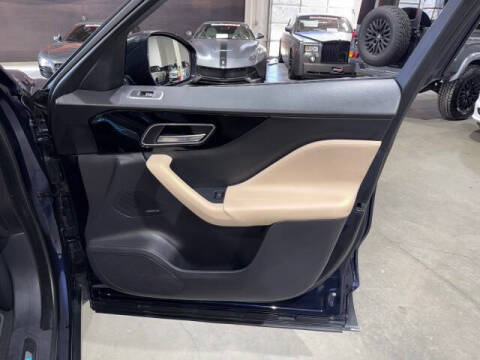 2019 Jaguar F-PACE 30t Premium