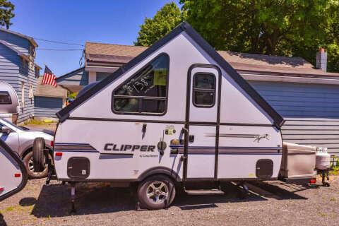 2018 Coachmen Clipper FC Hardside