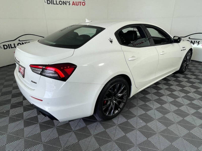 2022 Maserati Ghibli Modena