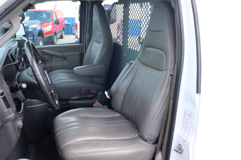 2021 GMC Savana 2500