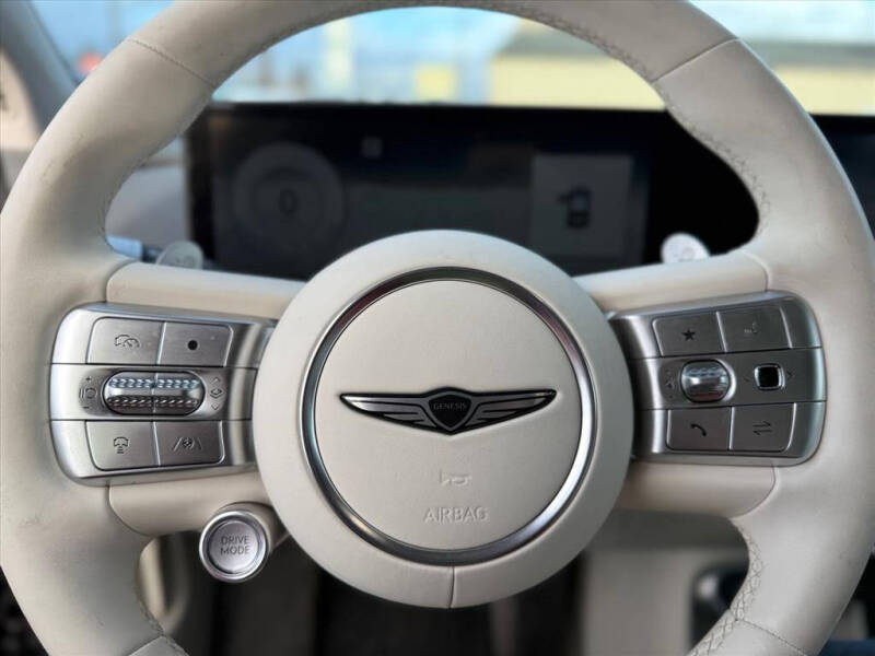 2024 Genesis GV60 Advanced