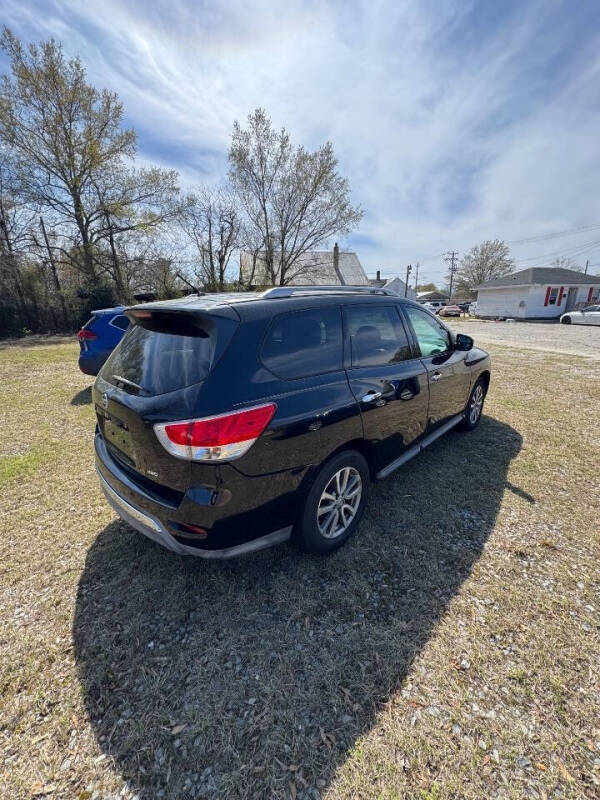 2015 Nissan Pathfinder SV