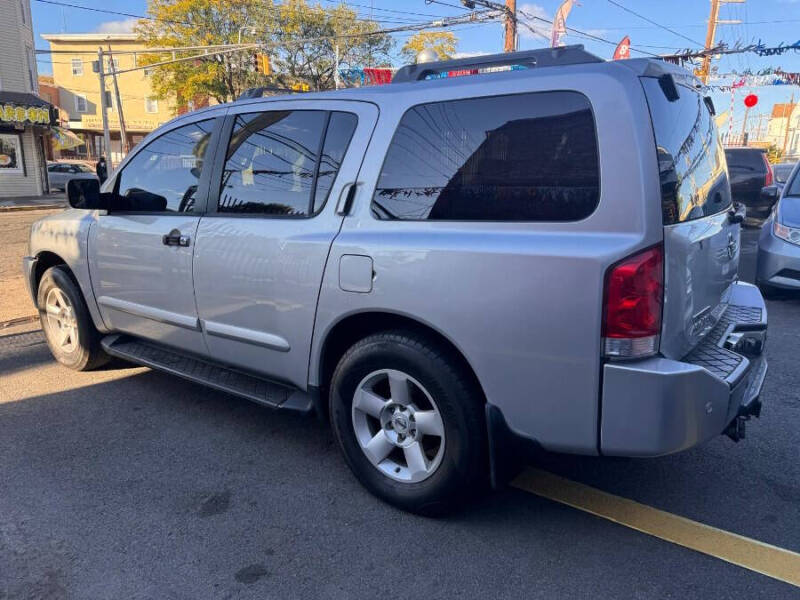 2004 Nissan Armada LE