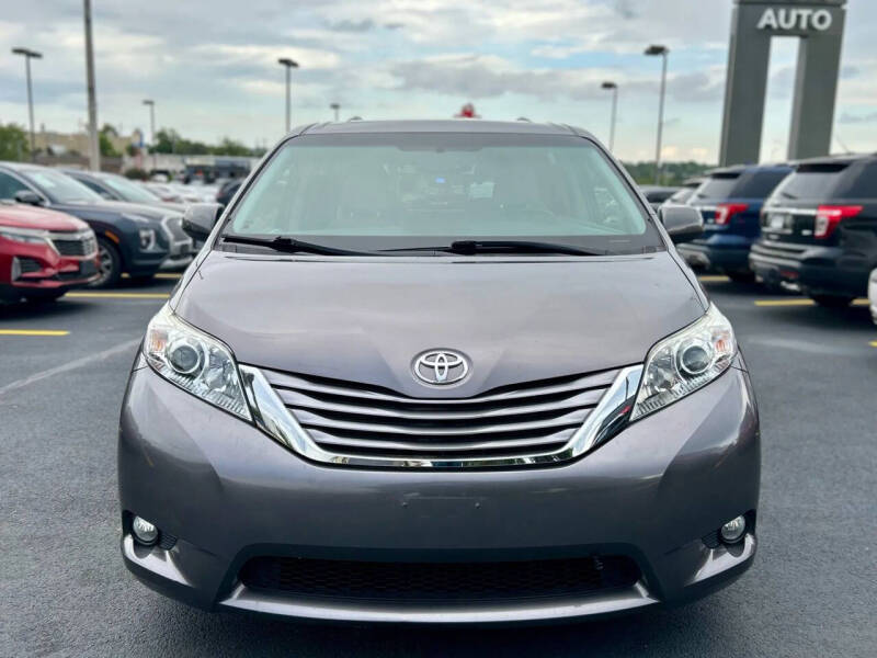 2016 Toyota Sienna