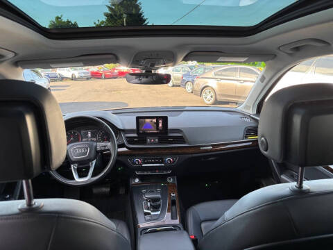 2018 Audi Q5 2.0T quattro Premium Plus