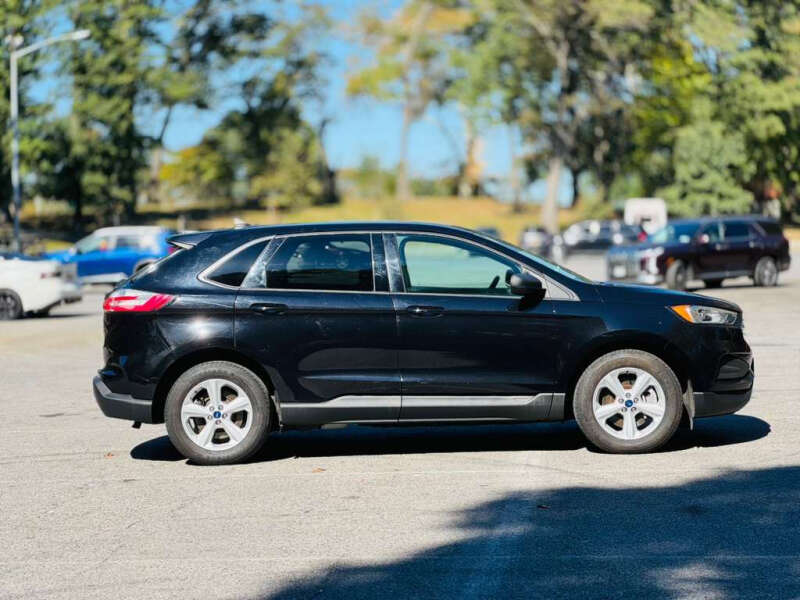 2021 Ford Edge SE