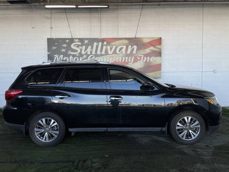 2020 Nissan Pathfinder S