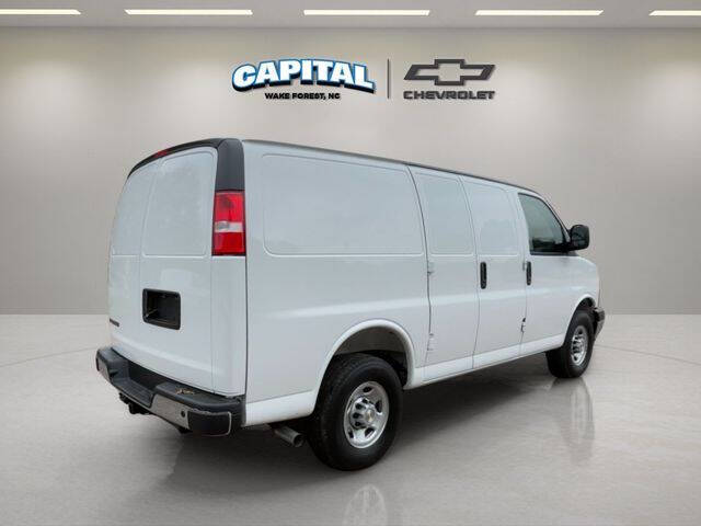 2025 Chevrolet Express 2500