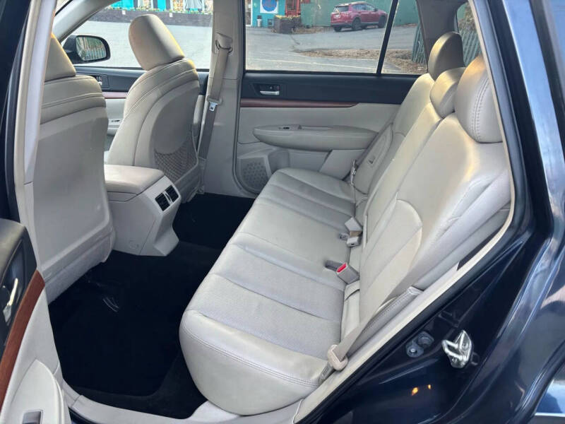 2013 Subaru Outback 2.5i Limited