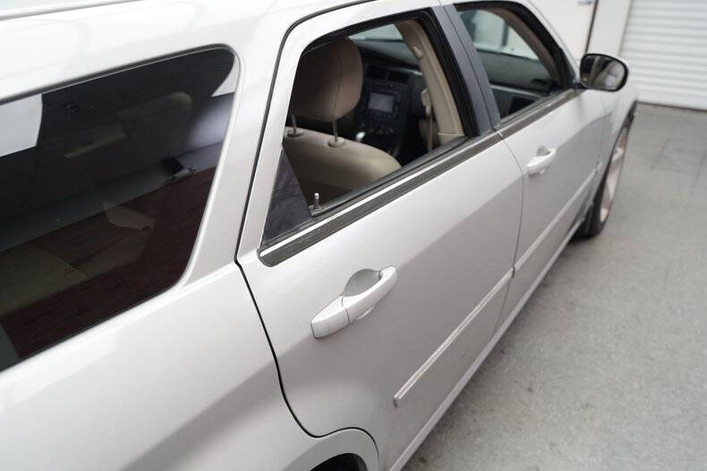 2005 Dodge Magnum RT