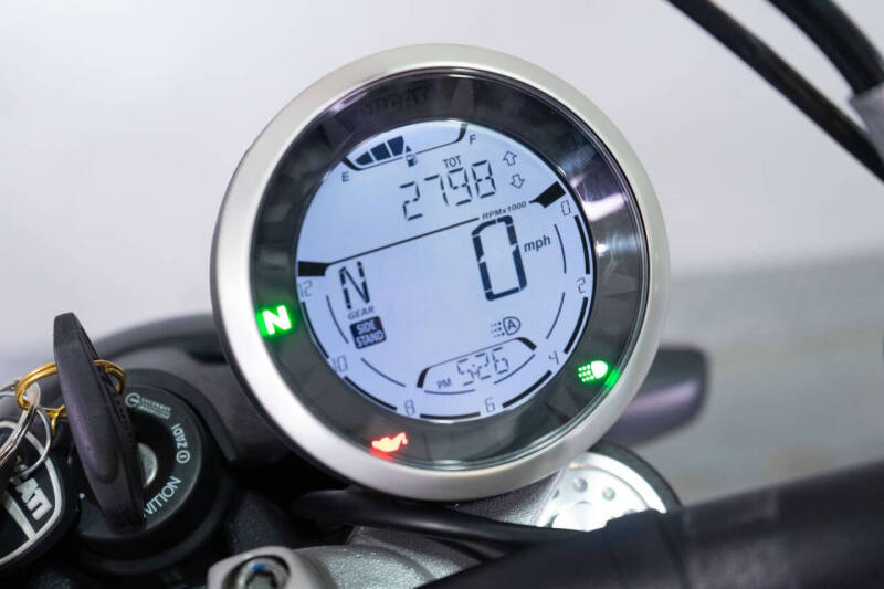 2022 Ducati Scrambler Urban Motard