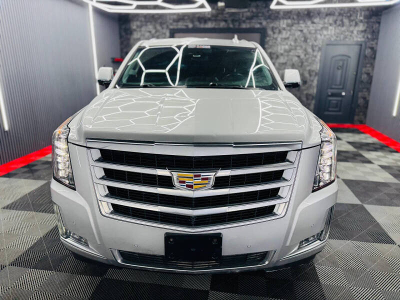 2019 Cadillac Escalade Luxury