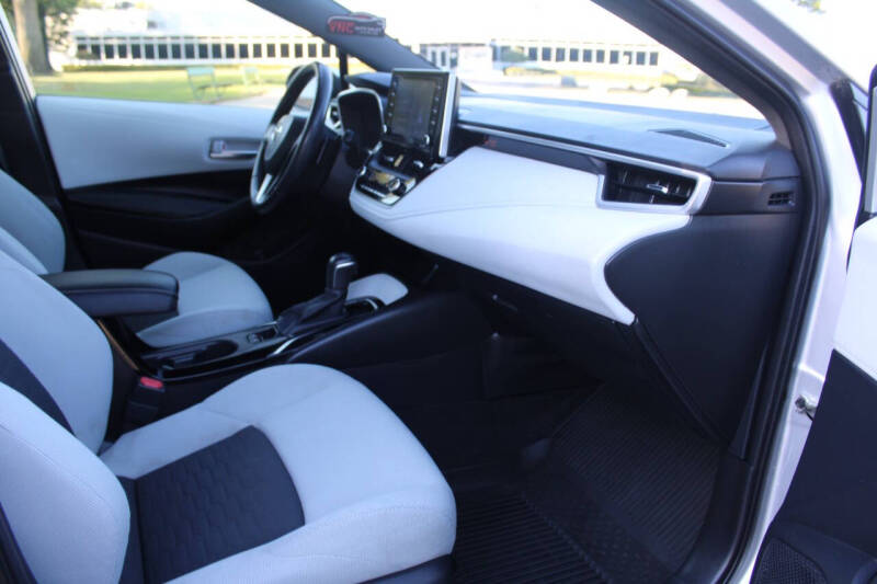 2020 Toyota Corolla Hatchback SE