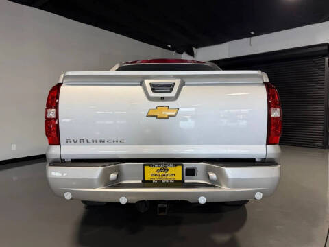2012 Chevrolet Avalanche LS